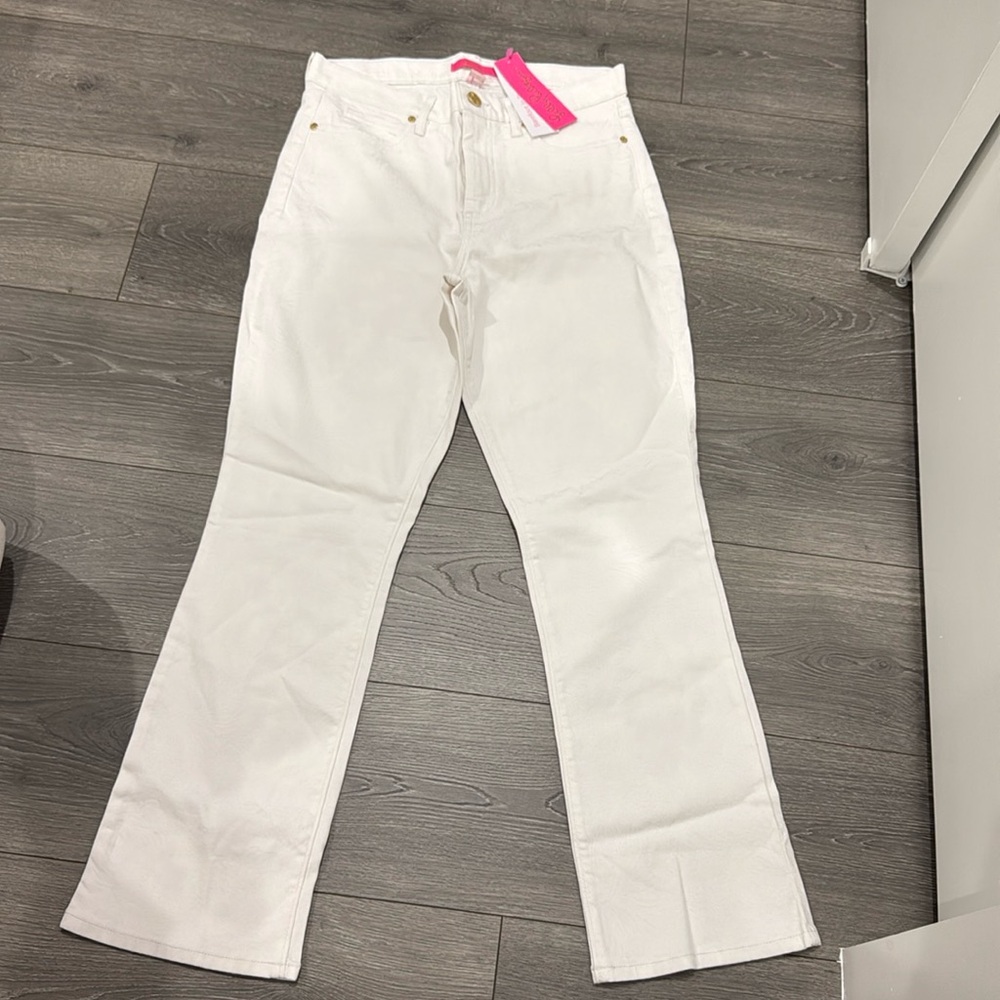 Lilly Pulitzer Size 10 Jeans NWT  have a floral design see last picture